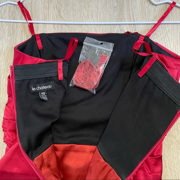 Le Chateau Red Strapless Dress 💃🏻 - Picture 6 of 6